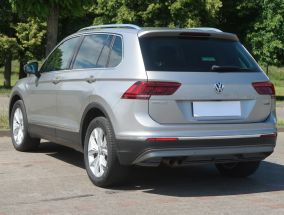 Volkswagen Tiguan - 2017