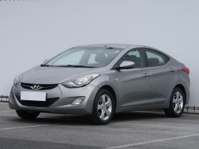 Hyundai Elantra - 2011