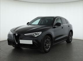 Alfa Romeo Stelvio - 2017