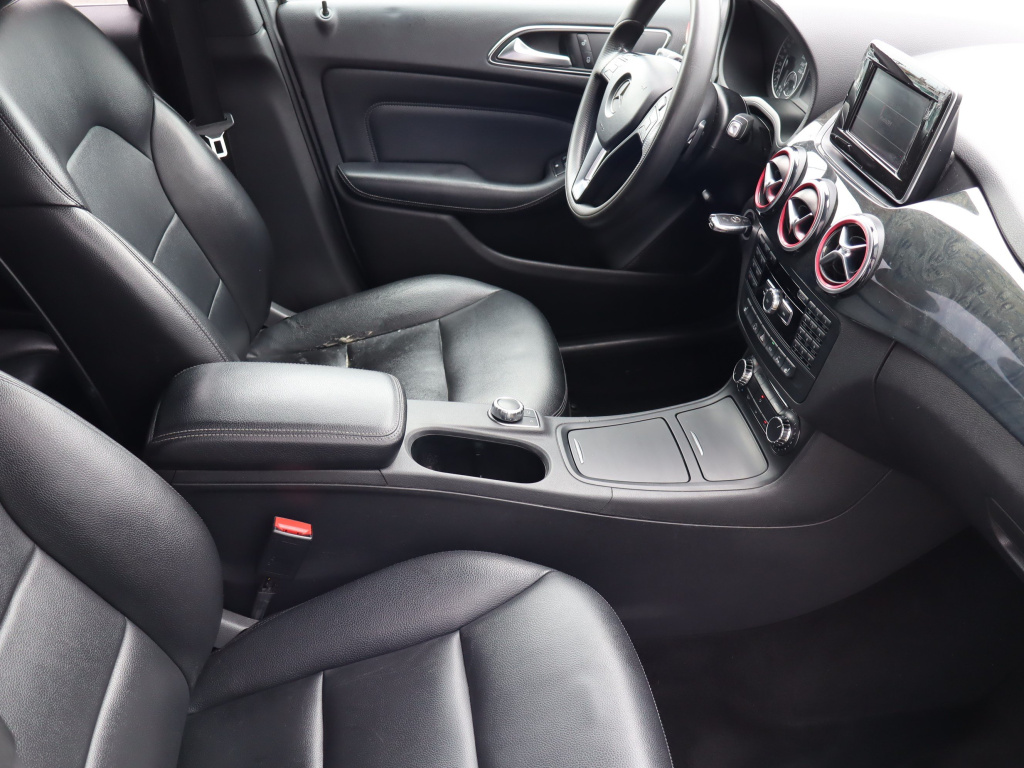 Mercedes-Benz B