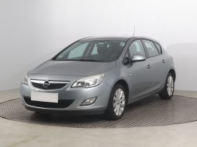 Opel Astra - 2010
