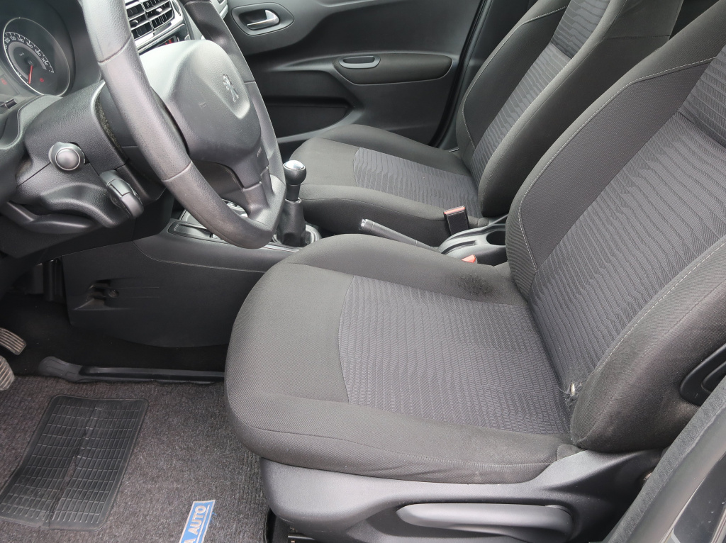 Peugeot 301
