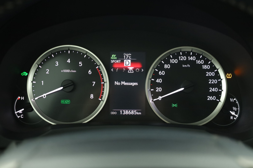 Lexus IS