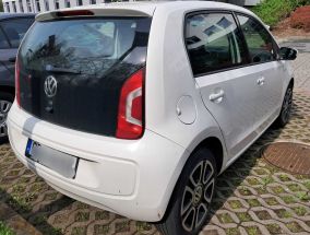 Volkswagen Up! - 2015