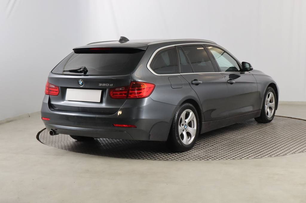 BMW 3