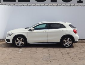Mercedes-Benz GLA - 2016