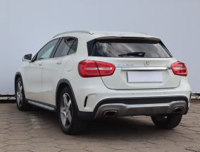 Mercedes-Benz GLA - 2016