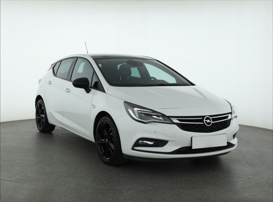 Opel Astra - 2019