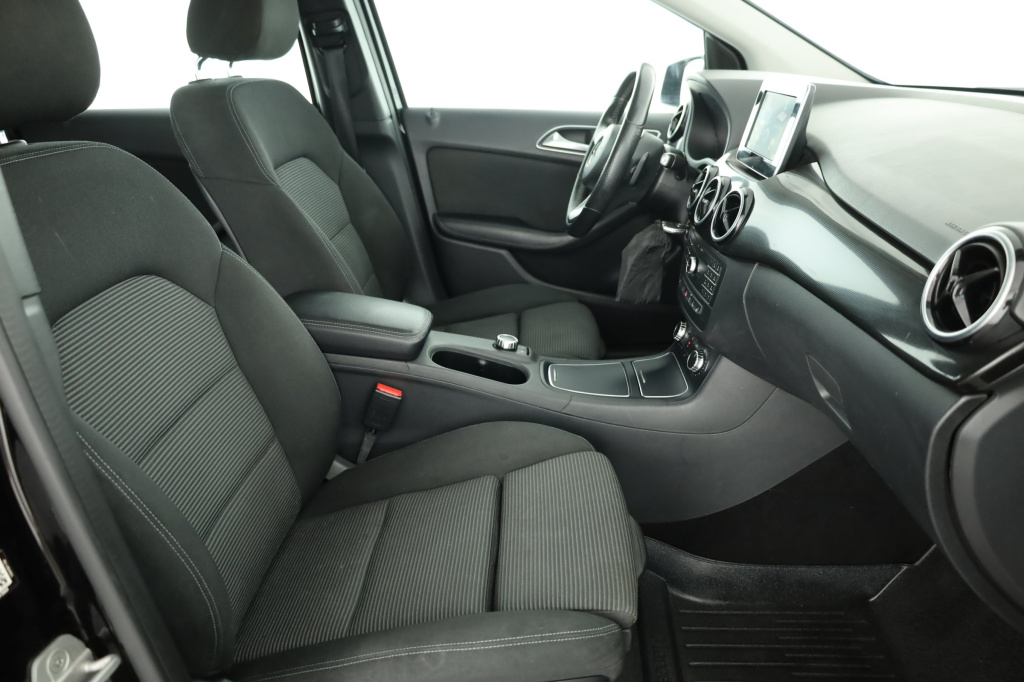 Mercedes-Benz B