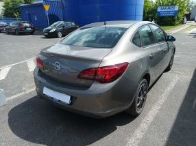 Opel Astra - 2016