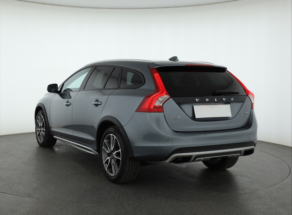 Volvo V60 Cross Country