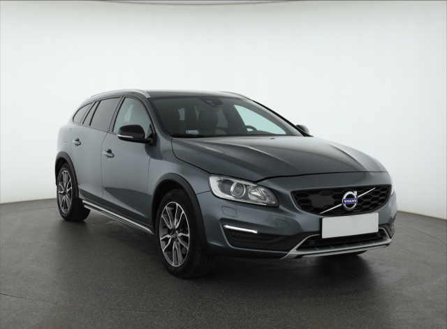 Volvo V60 Cross Country 2018
