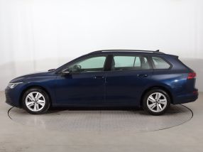 Volkswagen Golf - 2021
