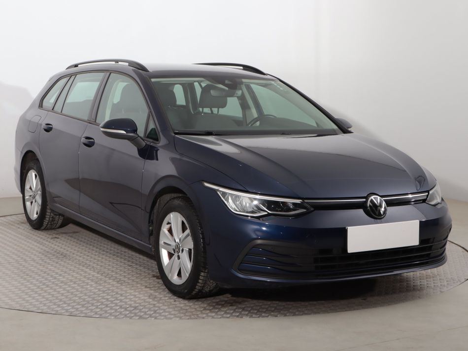 Volkswagen Golf - 2021