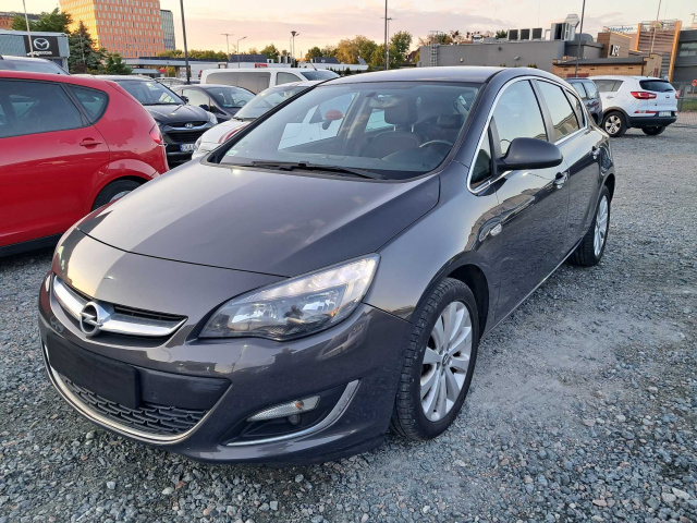 Opel Astra 2013