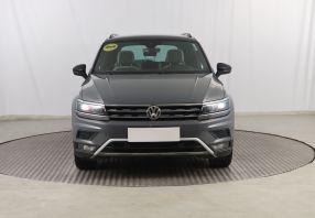 Volkswagen Tiguan - 2019