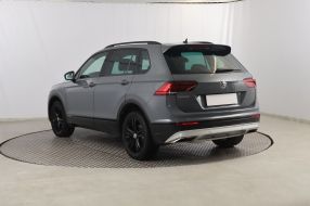 Volkswagen Tiguan - 2019