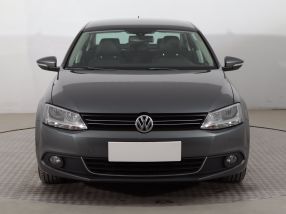 Volkswagen Jetta - 2012