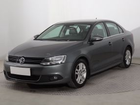 Volkswagen Jetta - 2012