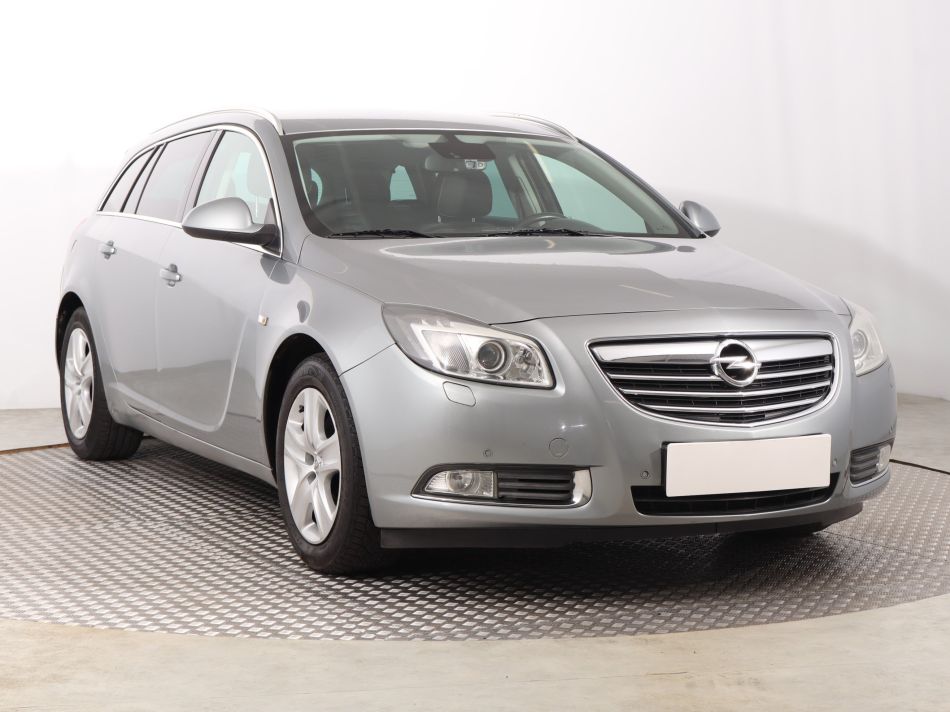 Opel Insignia - 2012