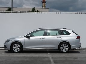 Volkswagen Golf - 2021