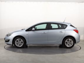 Opel Astra - 2015