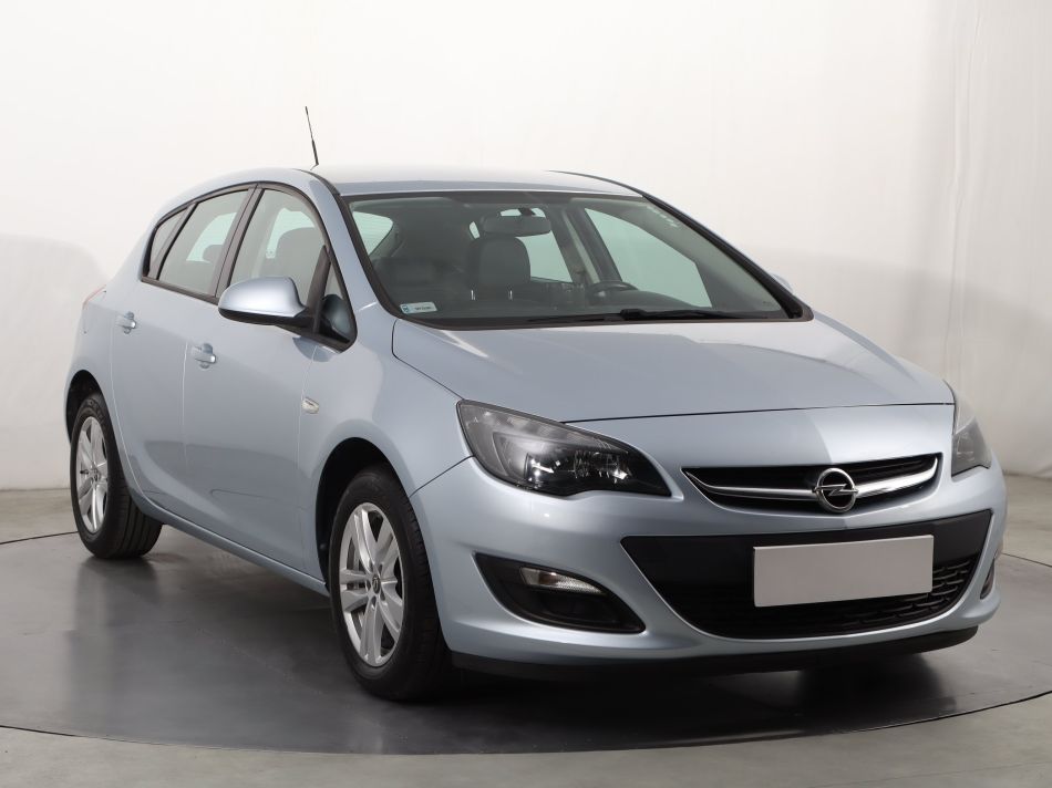 Opel Astra - 2015