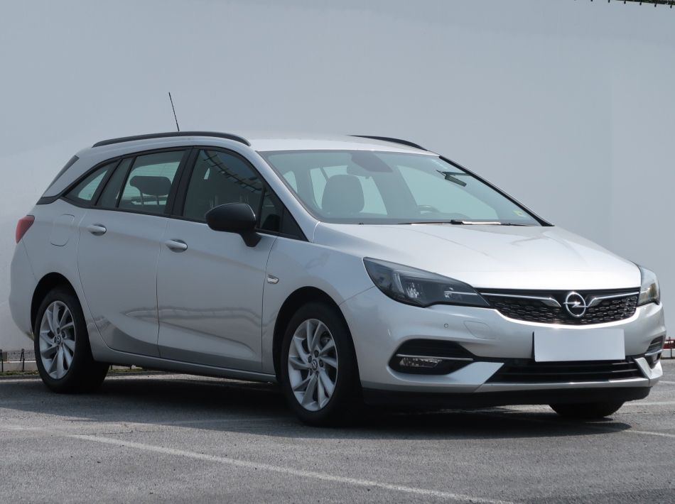 Opel Astra - 2021