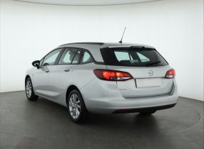 Opel Astra - 2021