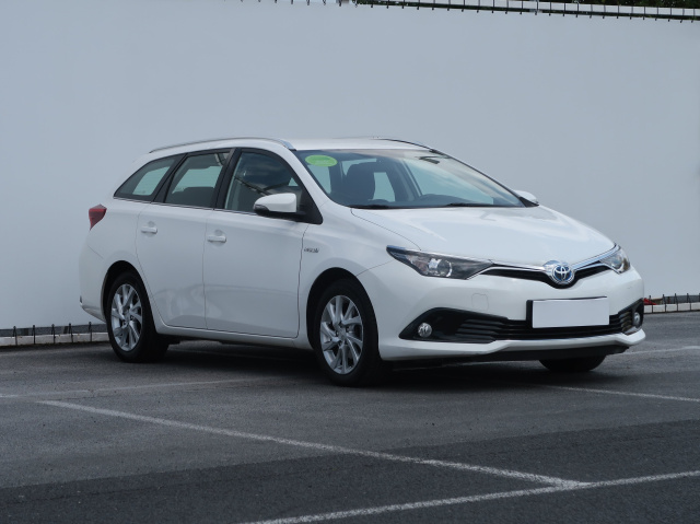 Toyota Auris 2015