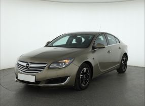 Opel Insignia - 2013
