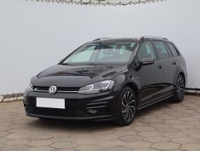 Volkswagen Golf - 2020