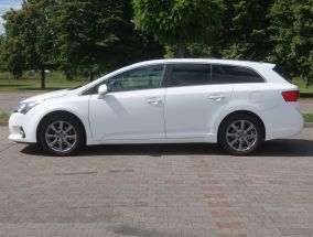 Toyota Avensis - 2012
