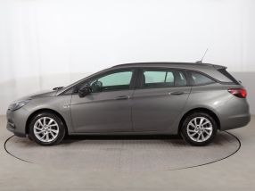 Opel Astra - 2021