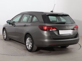 Opel Astra - 2021