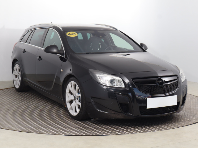 Opel Insignia 2011
