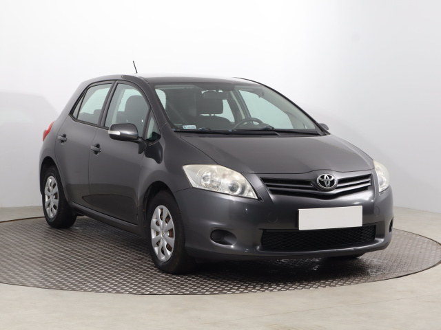 Toyota Auris 2013