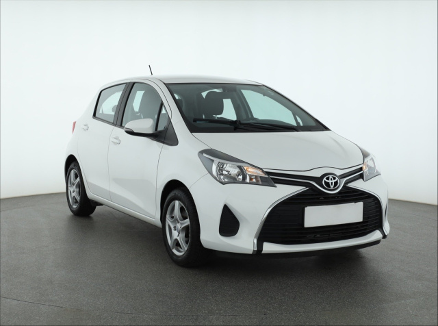 Toyota Yaris 2015