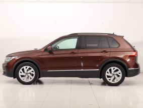 Volkswagen Tiguan - 2021