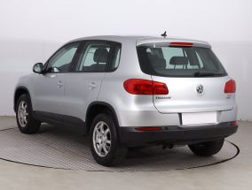 Volkswagen Tiguan - 2012