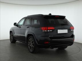 Jeep Grand Cherokee - 2016