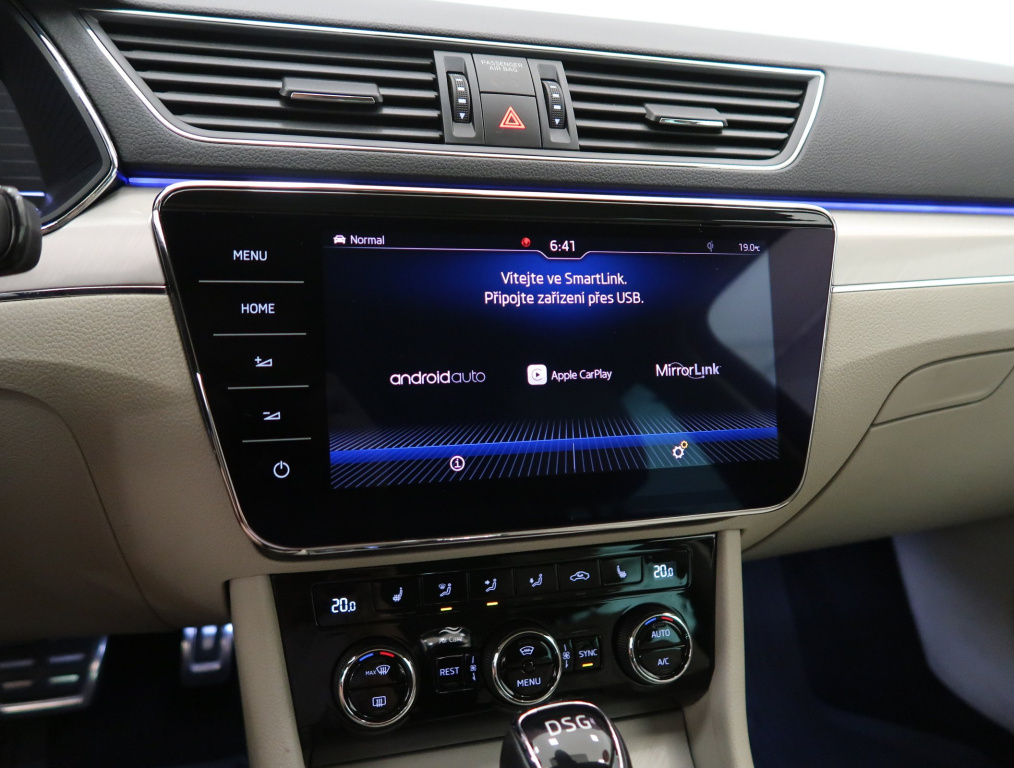 Škoda Superb