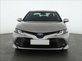 Toyota Camry - 2020