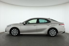 Toyota Camry - 2020