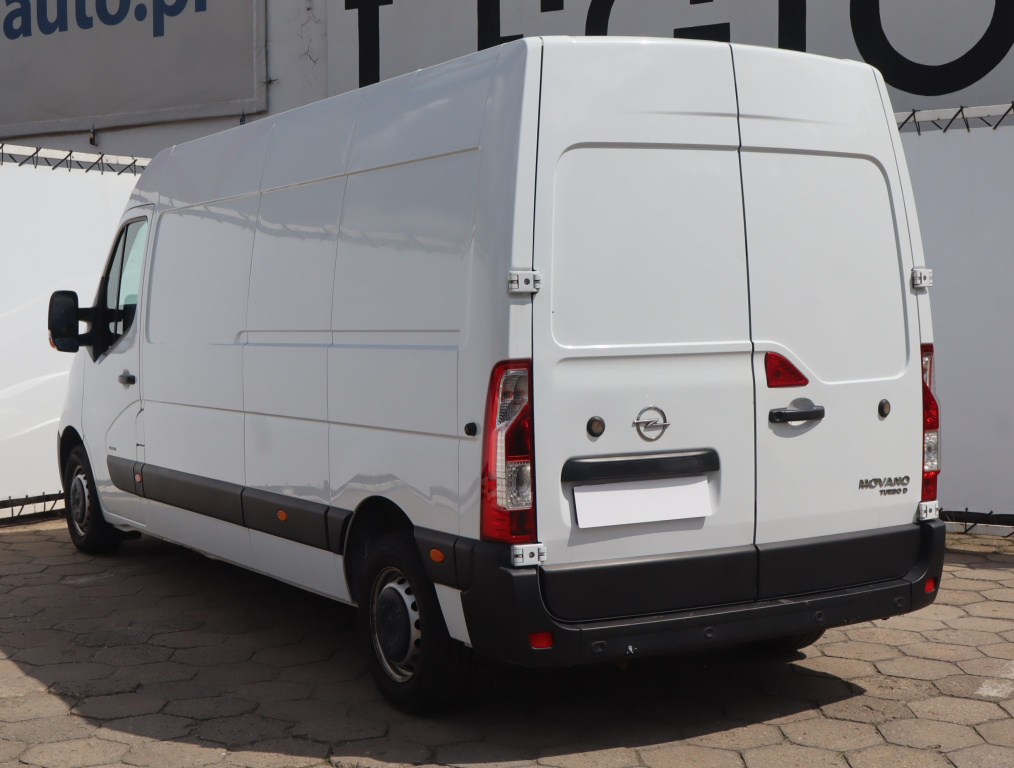 Opel Movano