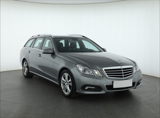 Mercedes-Benz E 2010