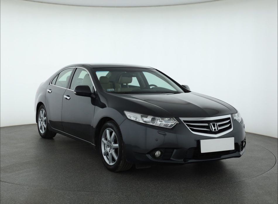 Honda Accord - 2011