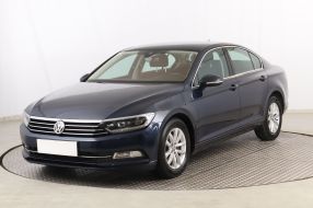 Volkswagen Passat - 2015