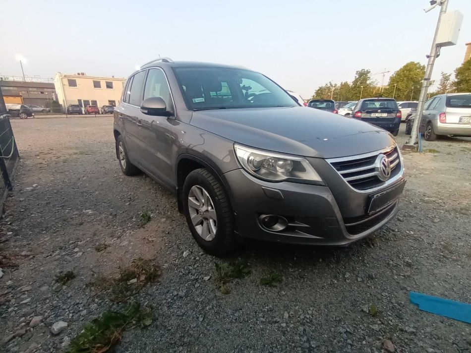 Volkswagen Tiguan - 2009