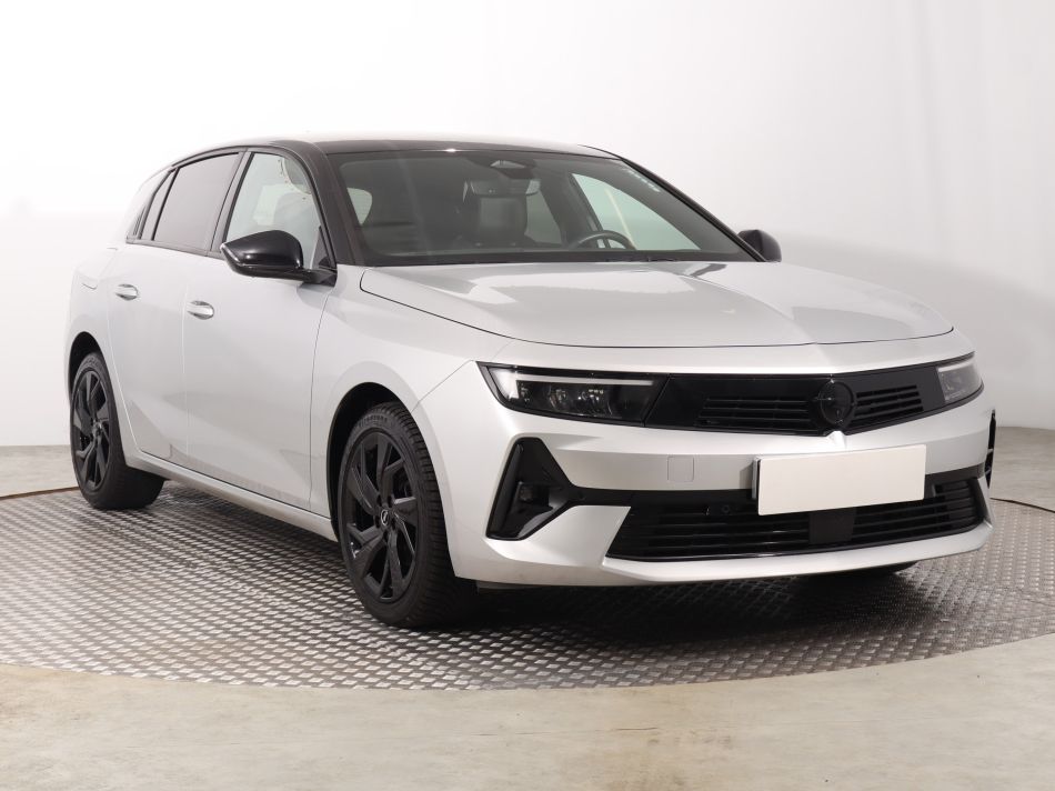 Opel Astra - 2023